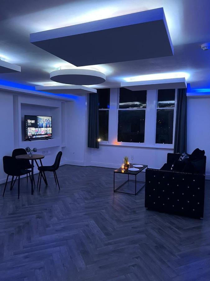 Park View Apartment *